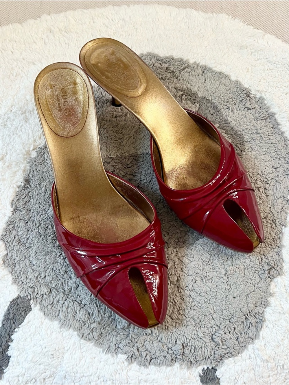 Gucci Red Patent Leather Pointed-Toe Mules